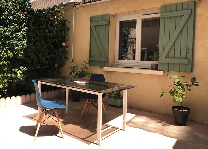 En Centre Avec Jacuzzi Nimes