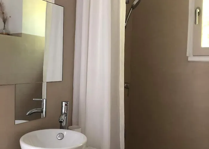 Guest house En Centre Avec Jacuzzi 3*